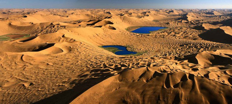 Bilutu megadunes and lakes in the Badain Jaran Desert - IUGS