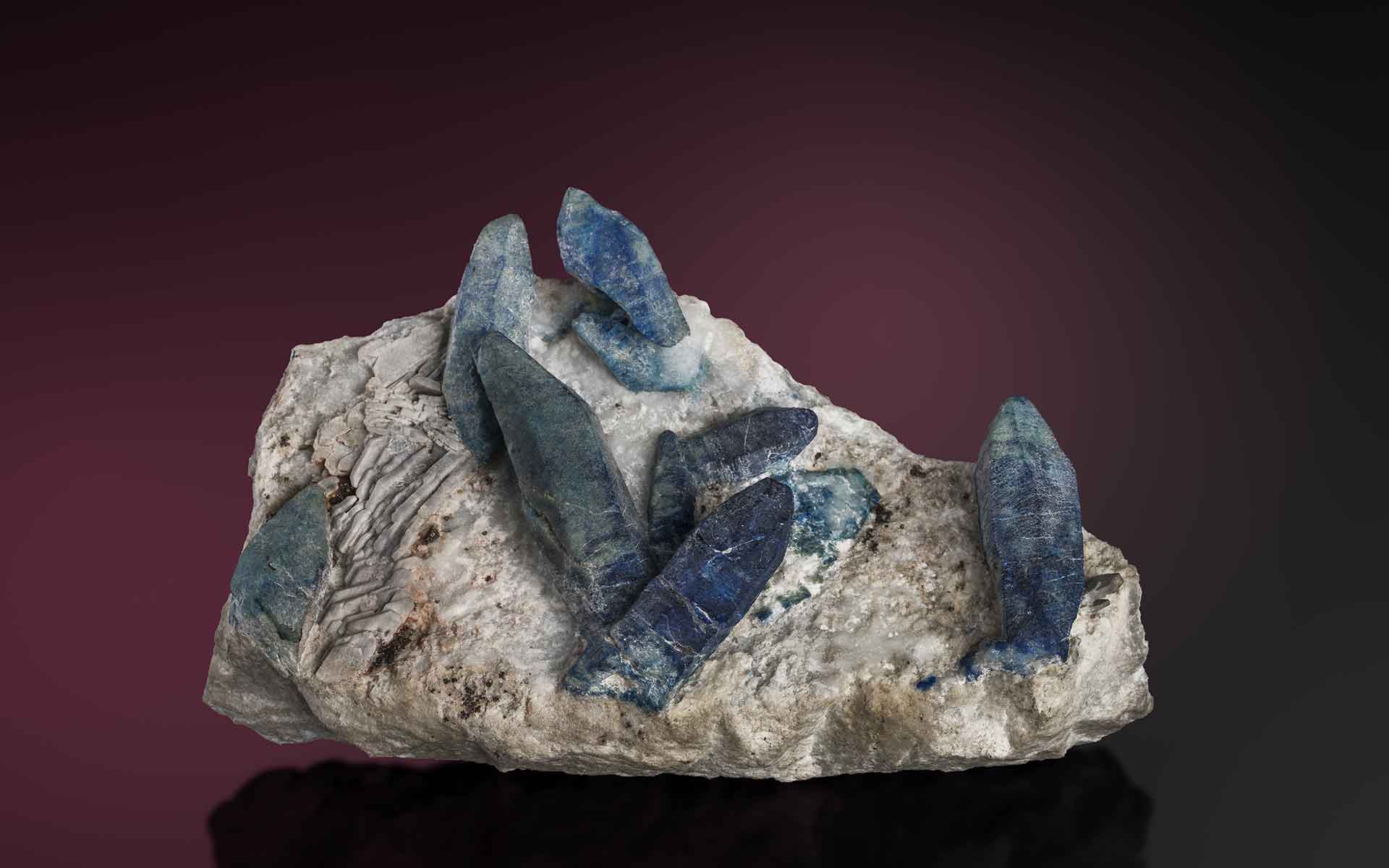 Afghanite crystals (12.5 x 7.5 centimeters; photo by H. Meyer).