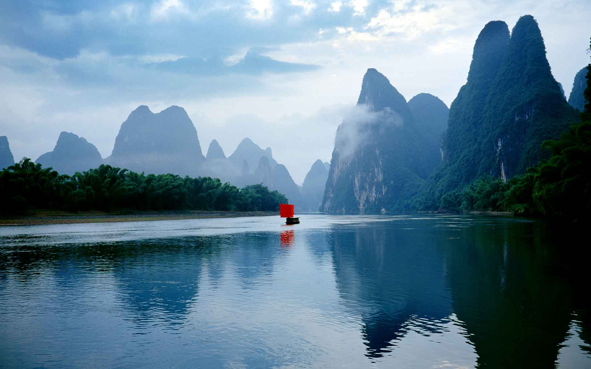 Lijiang River with cone karst reflection, by LI Tengchao in 2008. The scene has been used as the symbol of China on the 20 Yuan CNY banknote.